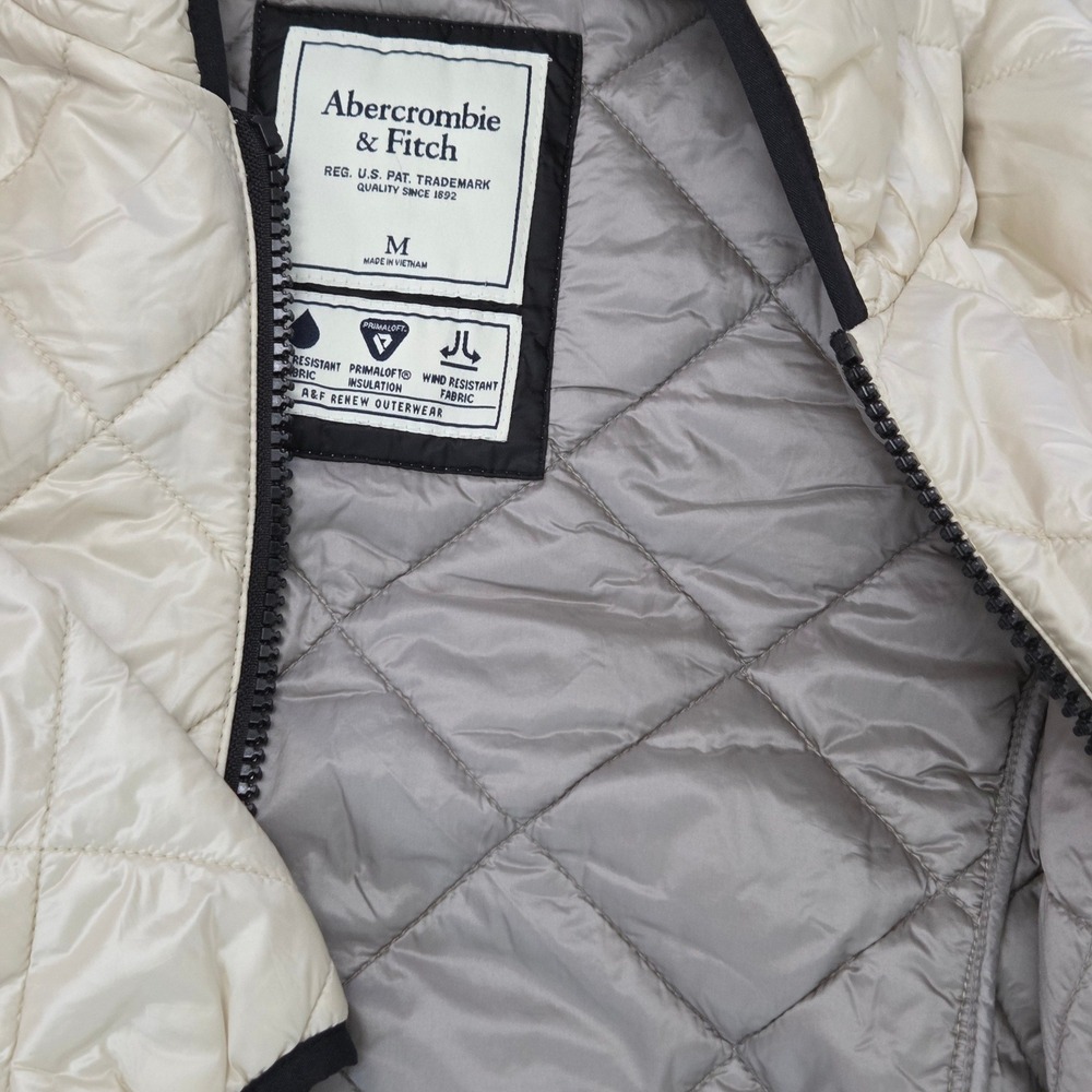 Abercrombie & Fitch pearly off white puffer style jacket Womens Size Medium - Picture 6 of 12